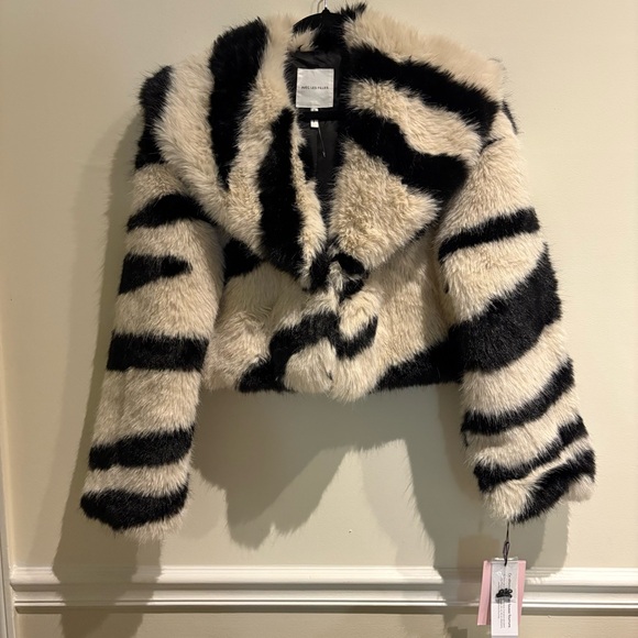 Anthropologie NWT Avec Les Filles Faux-Fur Zebra Cropped Coat XL - Picture 4 of 9
